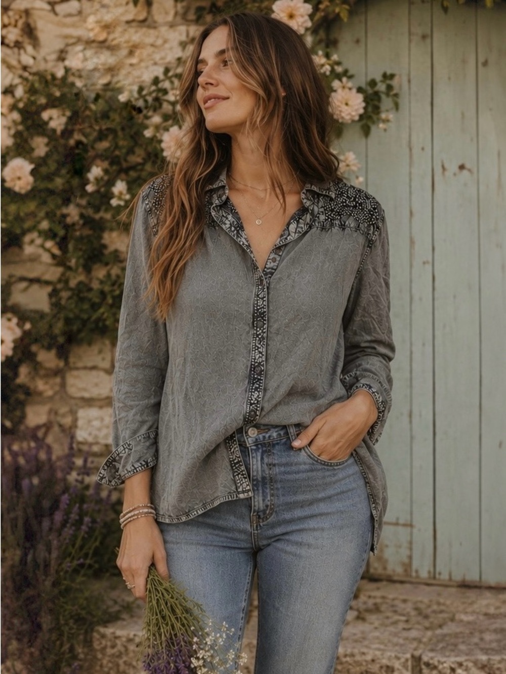 Solitaire Gray Embroidered Boho Dark Wash 90s Grunge Relaxed Fit Top | Size M